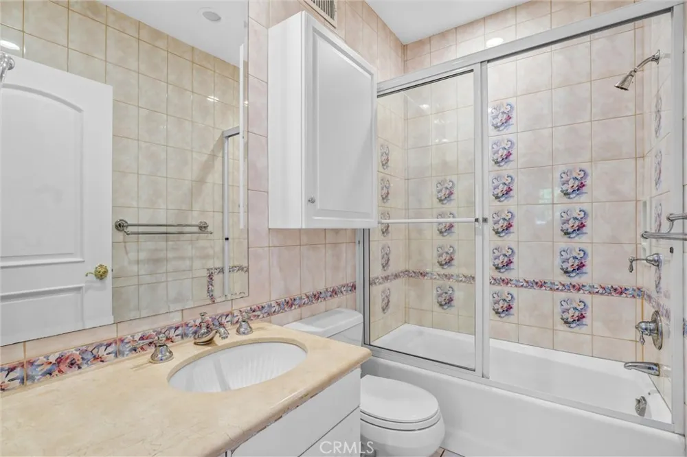 2290 Lombardy San Marino, CA 91108