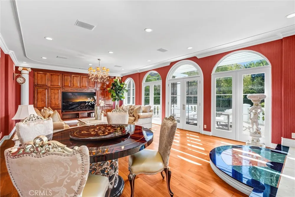 2290 Lombardy San Marino, CA 91108