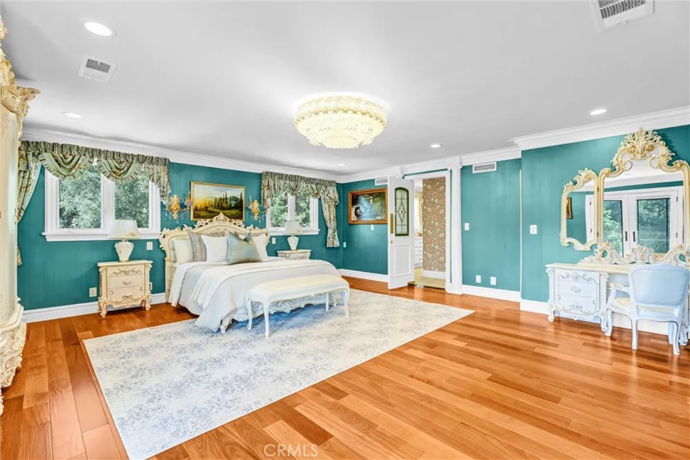 2290 Lombardy San Marino, CA 91108