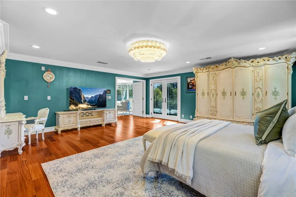 2290 Lombardy San Marino, CA 91108