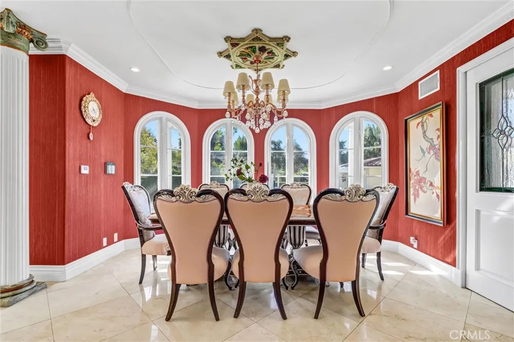 2290 Lombardy San Marino, CA 91108