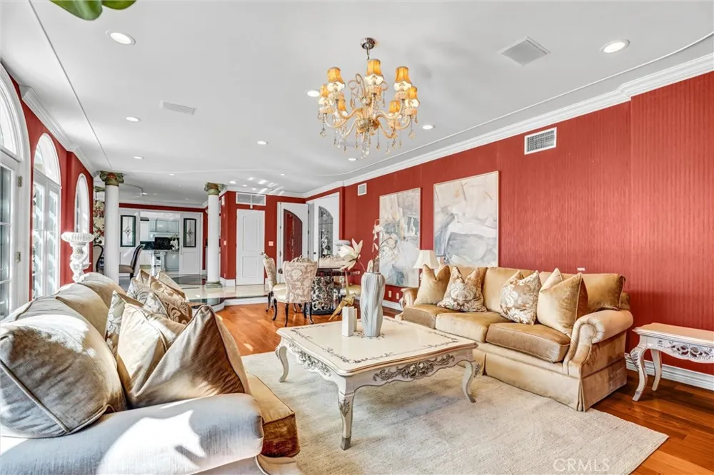 2290 Lombardy San Marino, CA 91108