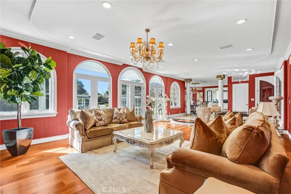 2290 Lombardy San Marino, CA 91108