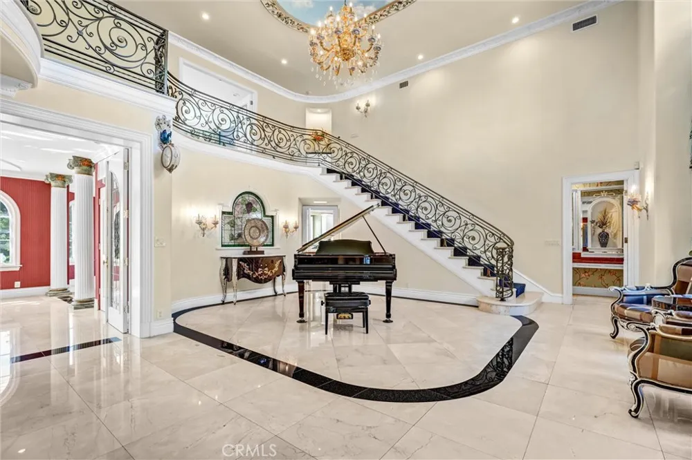 2290 Lombardy San Marino, CA 91108