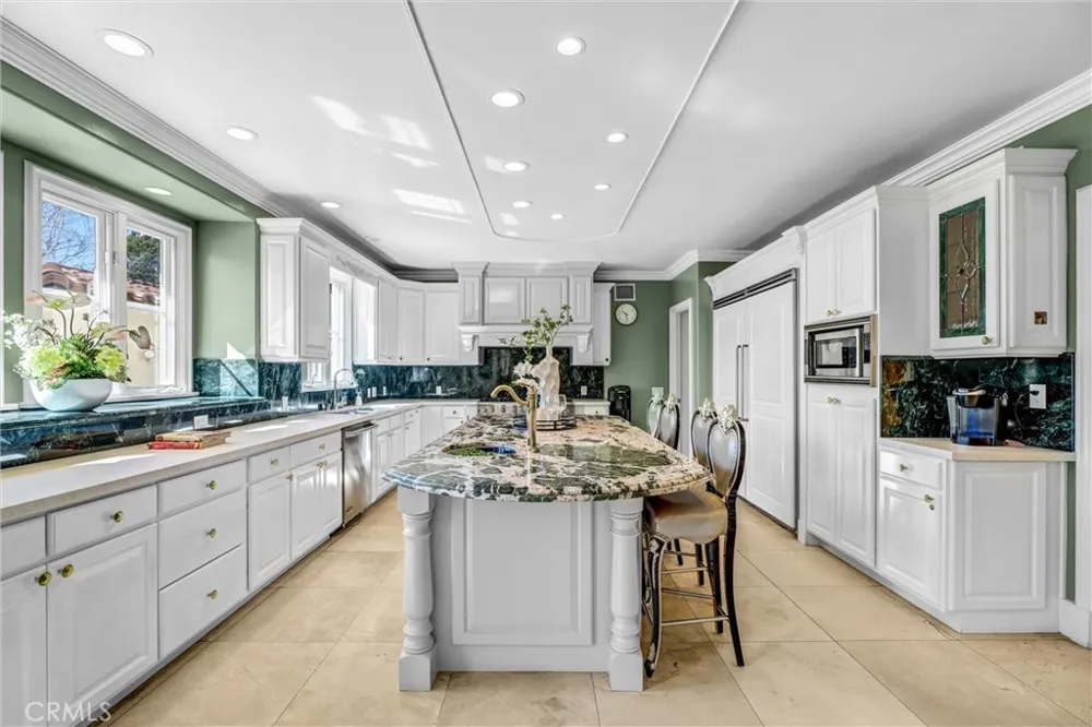 2290 Lombardy San Marino, CA 91108