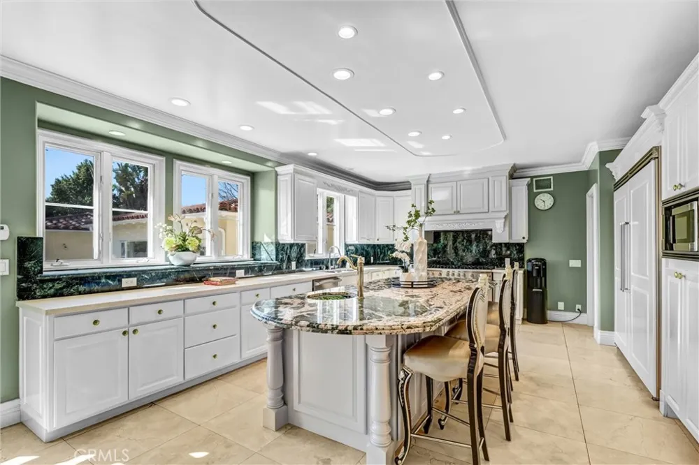 2290 Lombardy San Marino, CA 91108