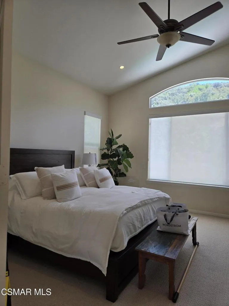 6364 Deerbrook Road Oak Park, CA 91377