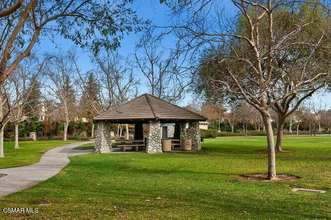 11805 Catania Court Moorpark, CA 93021