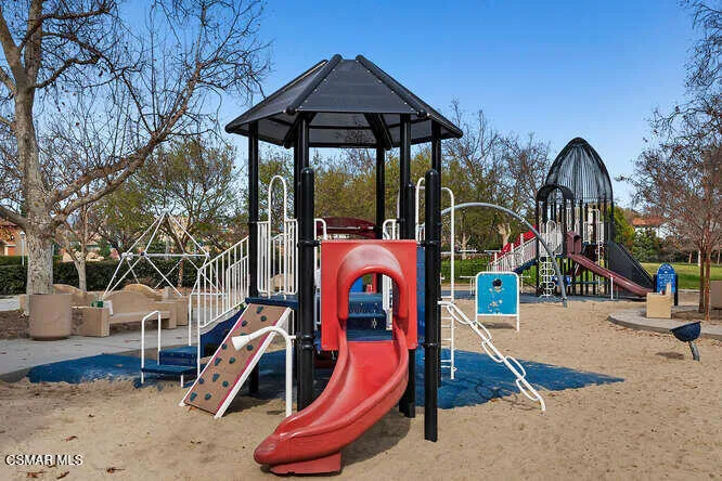 11805 Catania Court Moorpark, CA 93021