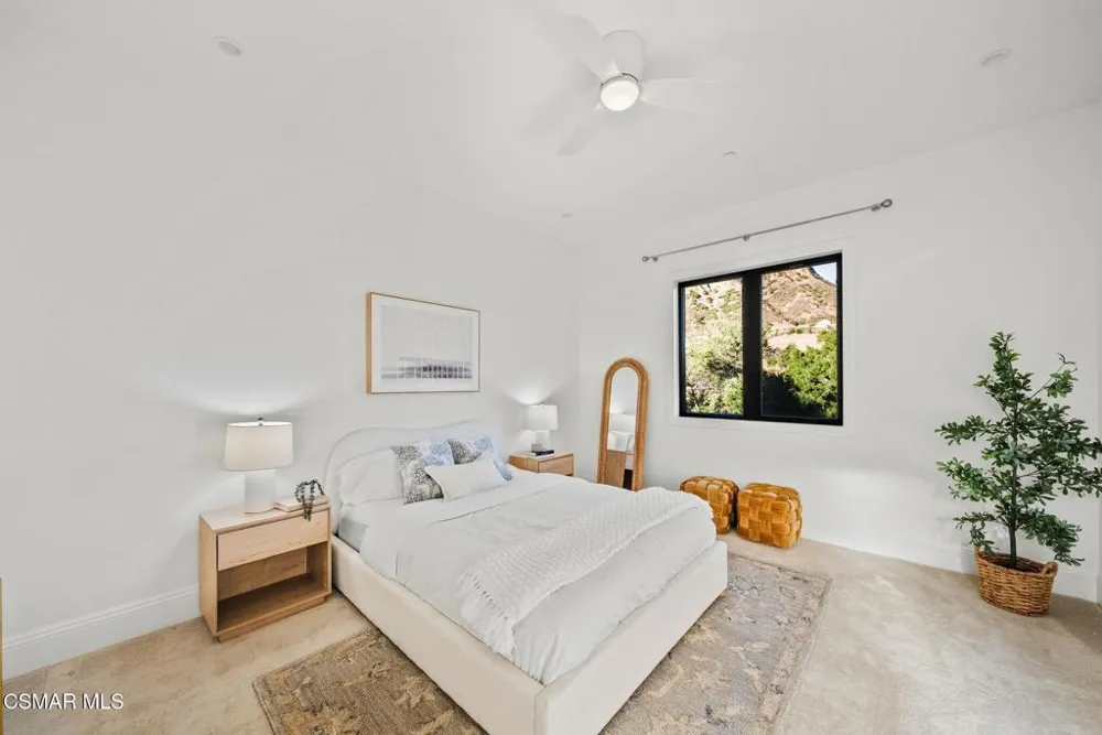 2116 Shadow Creek Drive Agoura Hills, CA 91301