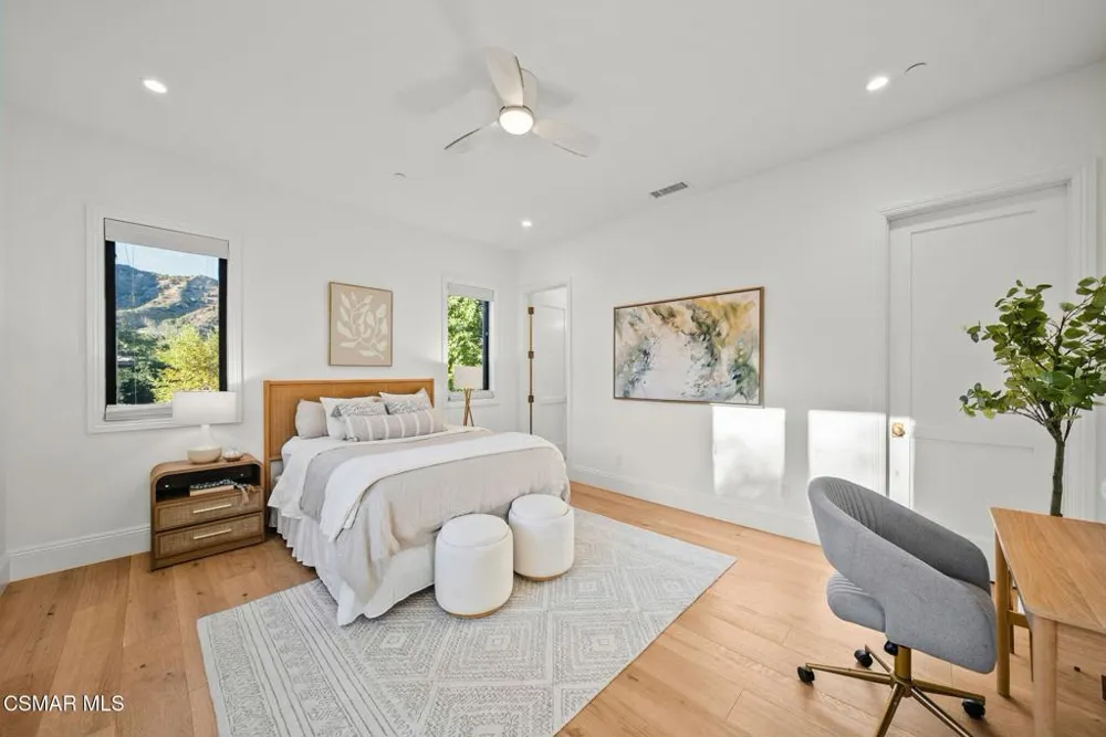 2116 Shadow Creek Drive Agoura Hills, CA 91301