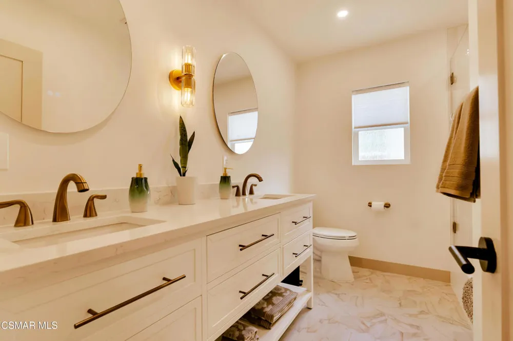 11118 Lindblade Street Culver City, CA 90230
