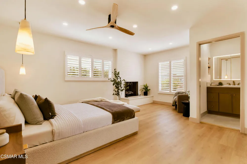 11118 Lindblade Street Culver City, CA 90230