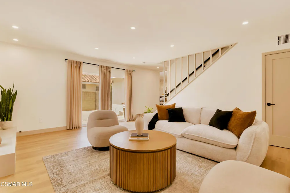 11118 Lindblade Street Culver City, CA 90230