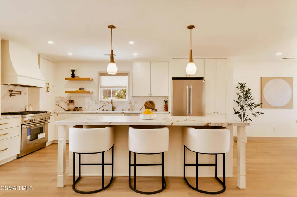 11118 Lindblade Street Culver City, CA 90230