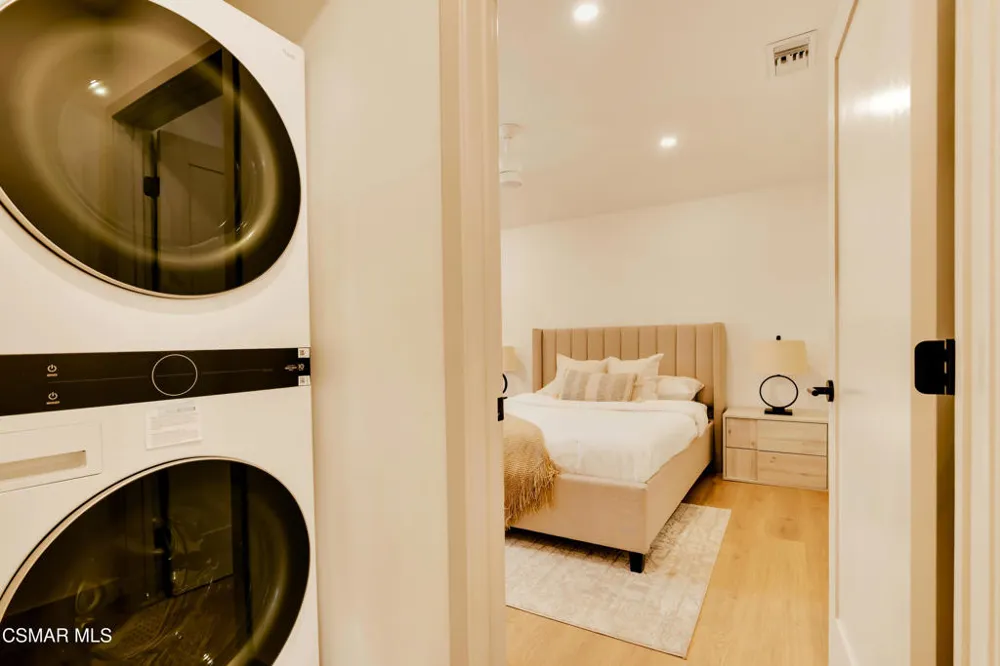 11118 Lindblade Street Culver City, CA 90230