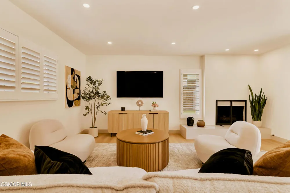 11118 Lindblade Street Culver City, CA 90230