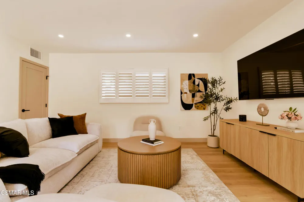 11118 Lindblade Street Culver City, CA 90230