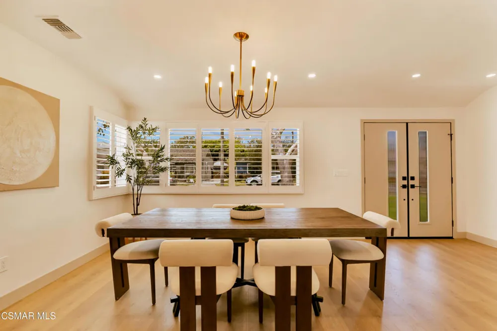 11118 Lindblade Street Culver City, CA 90230