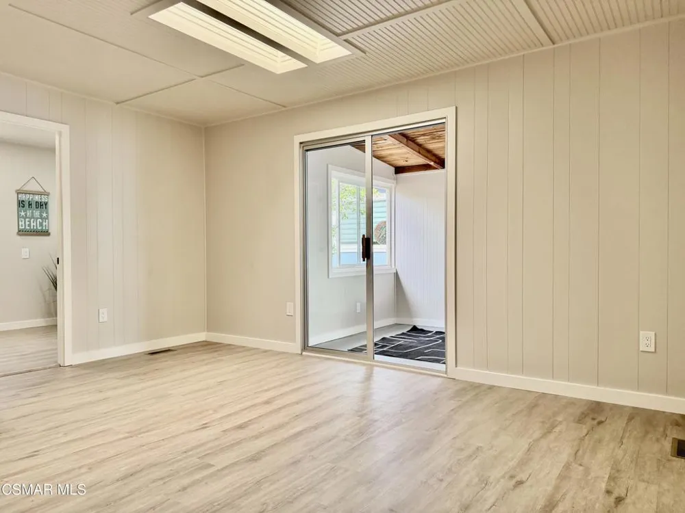 21 Poinsettia Gardens Drive #21 Ventura, CA 93004