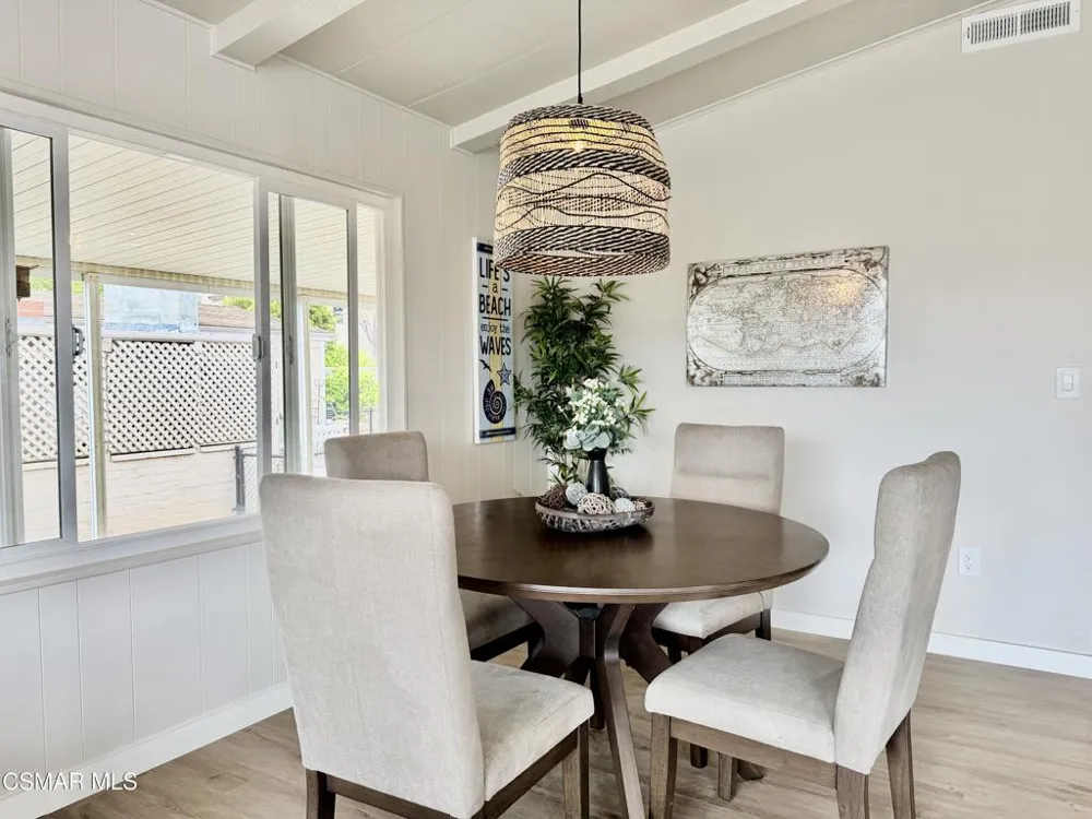 21 Poinsettia Gardens Drive #21 Ventura, CA 93004