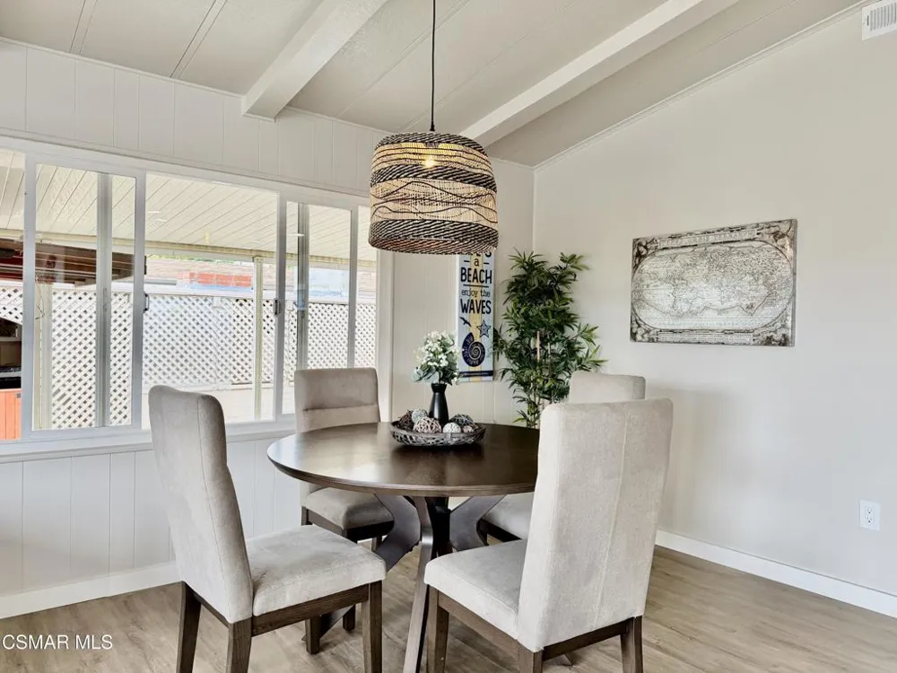 21 Poinsettia Gardens Drive #21 Ventura, CA 93004