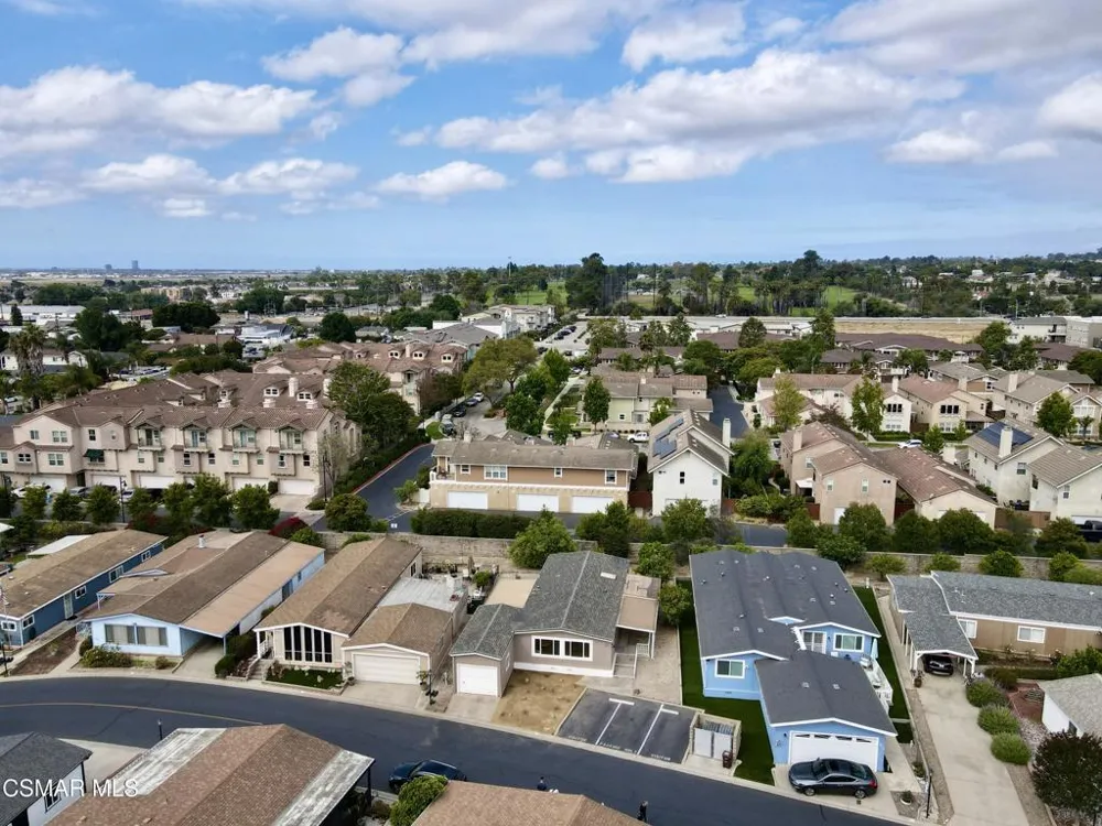 21 Poinsettia Gardens Drive #21 Ventura, CA 93004