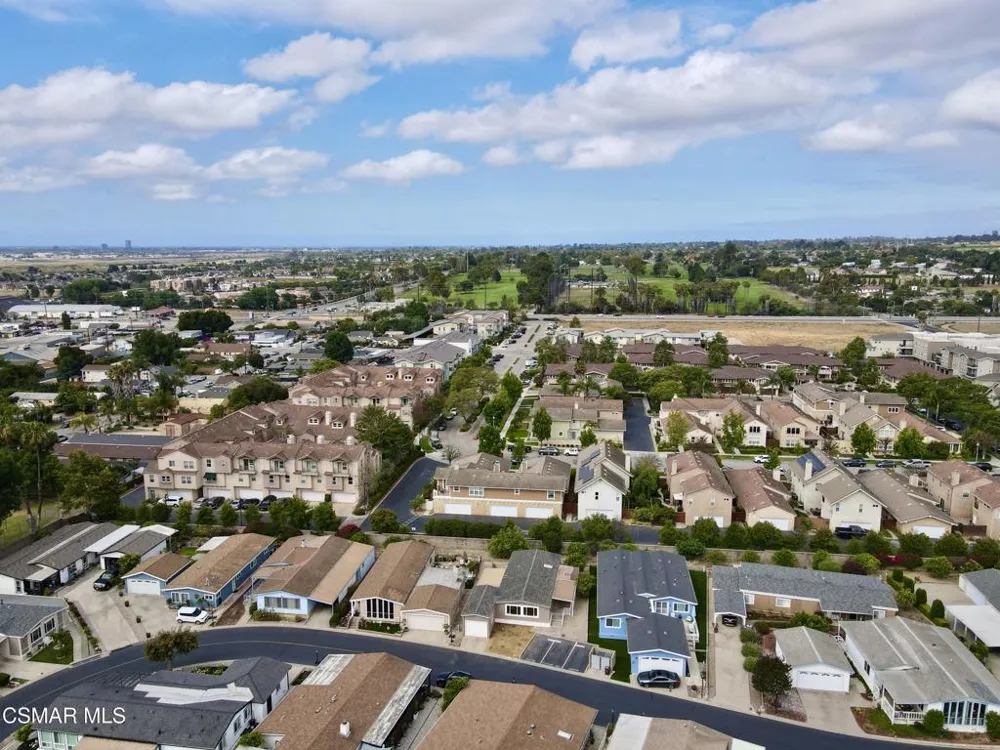 21 Poinsettia Gardens Drive #21 Ventura, CA 93004
