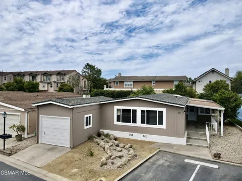 21 Poinsettia Gardens Drive #21