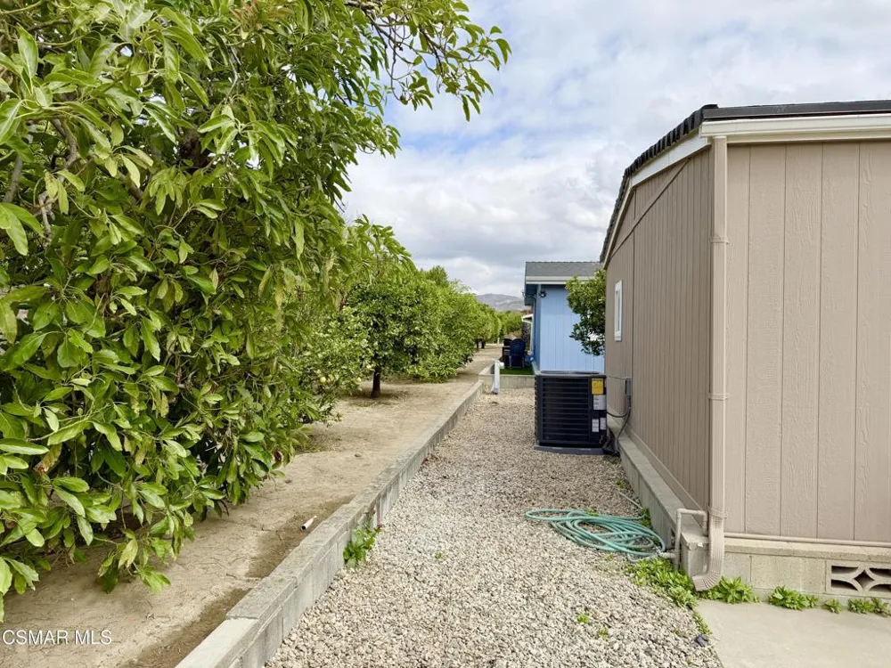 21 Poinsettia Gardens Drive #21 Ventura, CA 93004