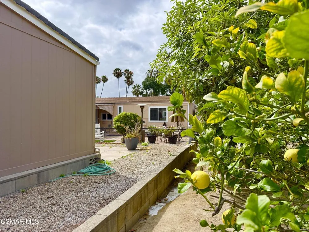 21 Poinsettia Gardens Drive #21 Ventura, CA 93004