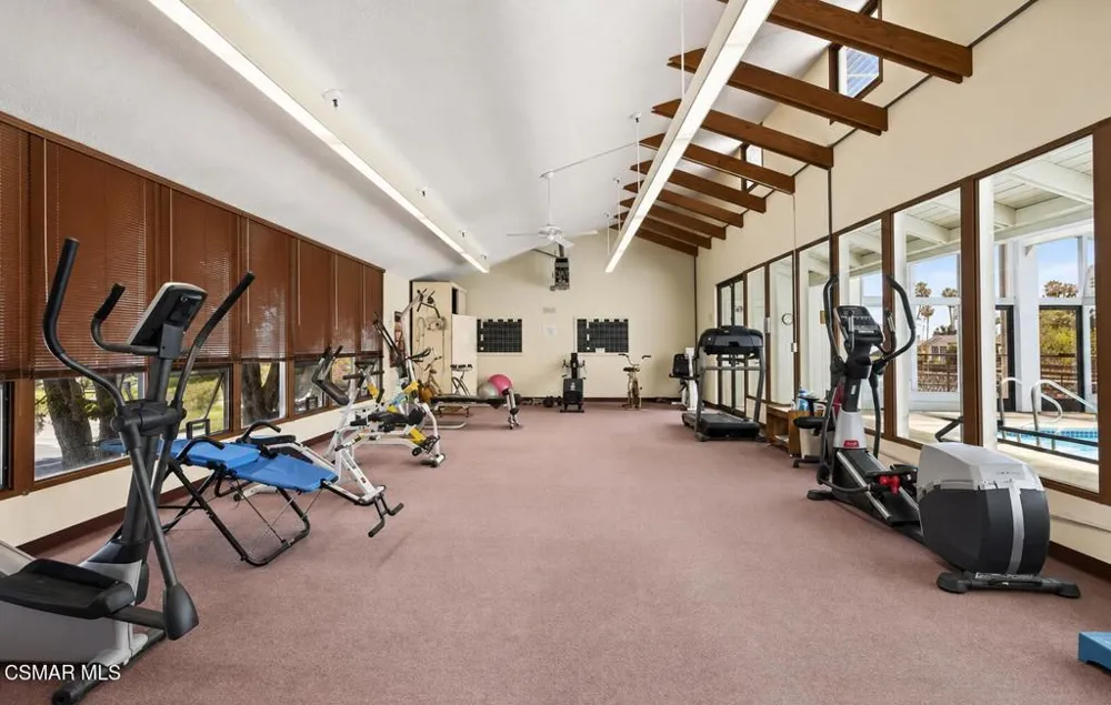21 Poinsettia Gardens Drive #21 Ventura, CA 93004