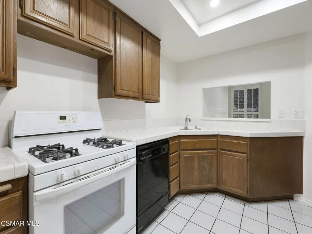 185 Mcafee Court Thousand Oaks, CA 91360