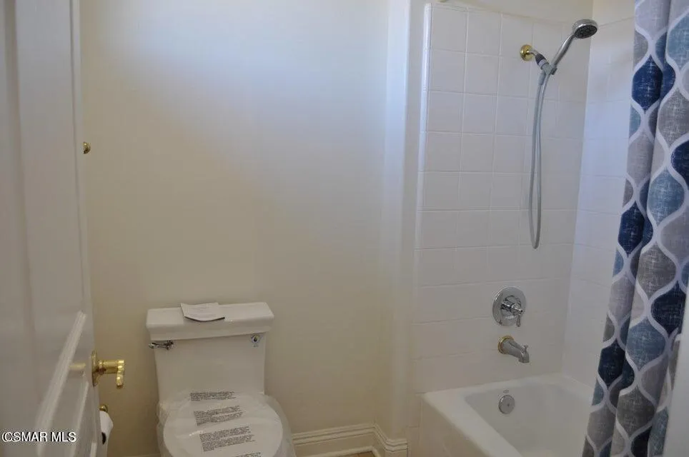 1596 Blue Canyon Street Newbury Park, CA 91320