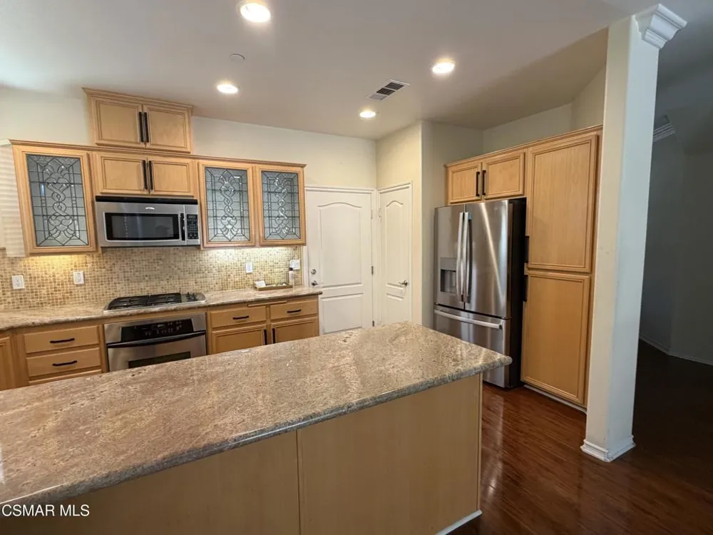 5179 Pine Rose Court #10 Simi Valley, CA 93063