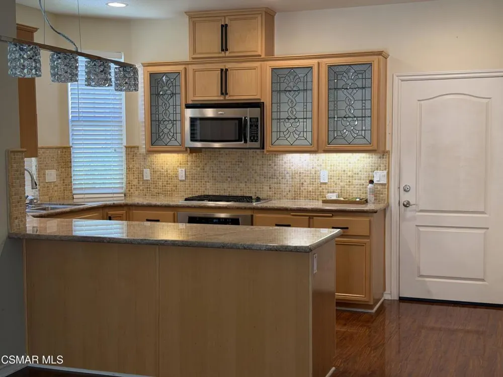 5179 Pine Rose Court #10 Simi Valley, CA 93063