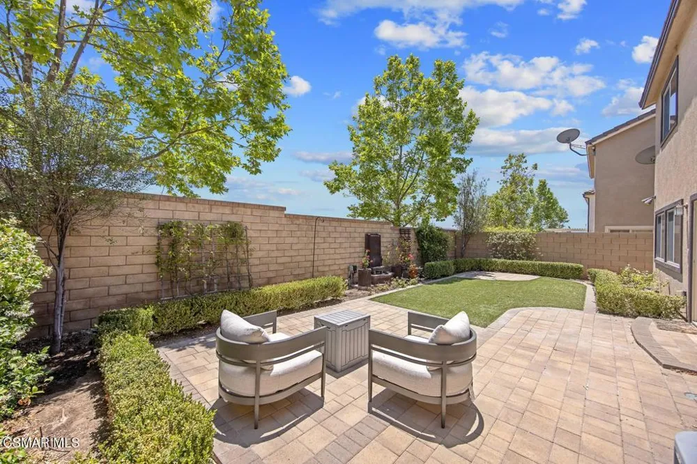 7092 Crimora Avenue Moorpark, CA 93021
