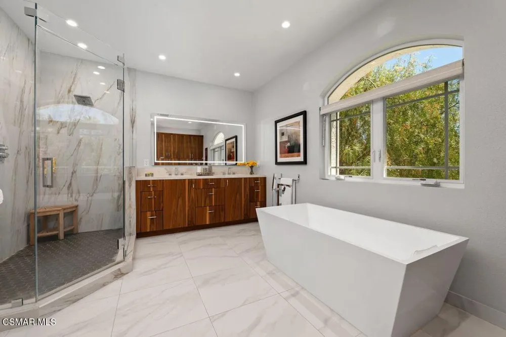 7616 Ashton Court West Hills, CA 91304