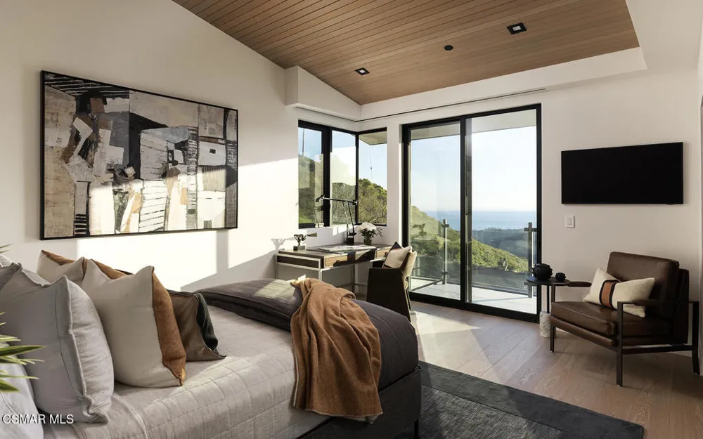 12530 Stagecoach Road Malibu, CA 90265