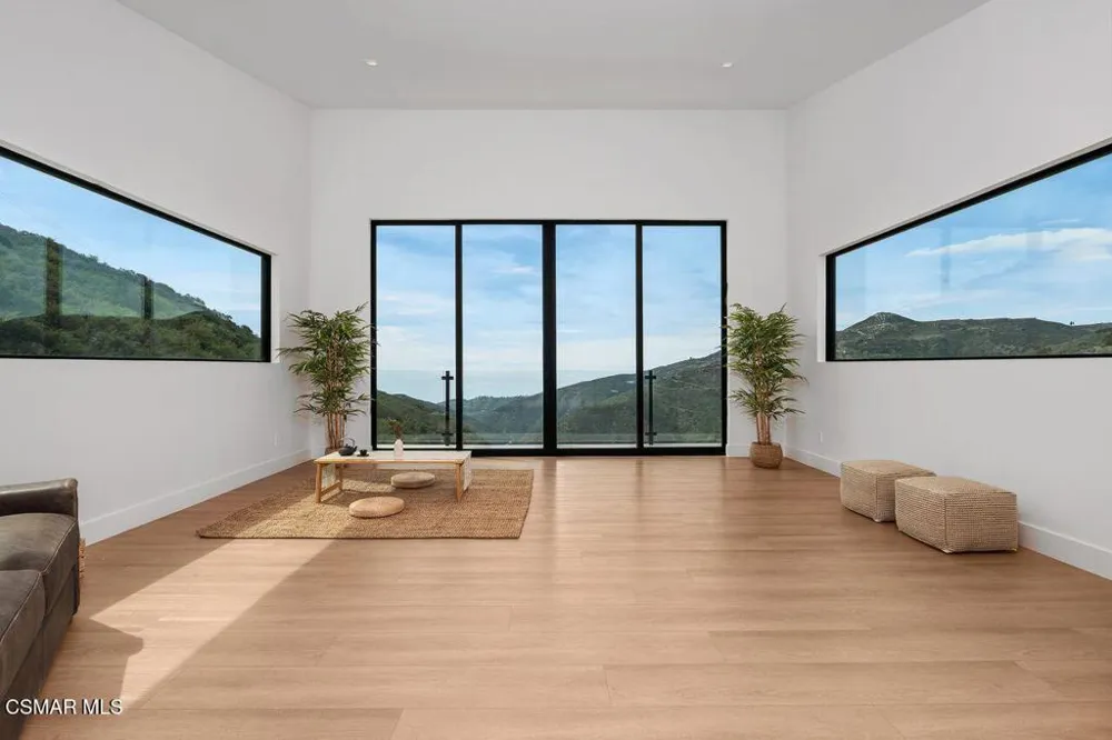 12530 Stagecoach Road Malibu, CA 90265