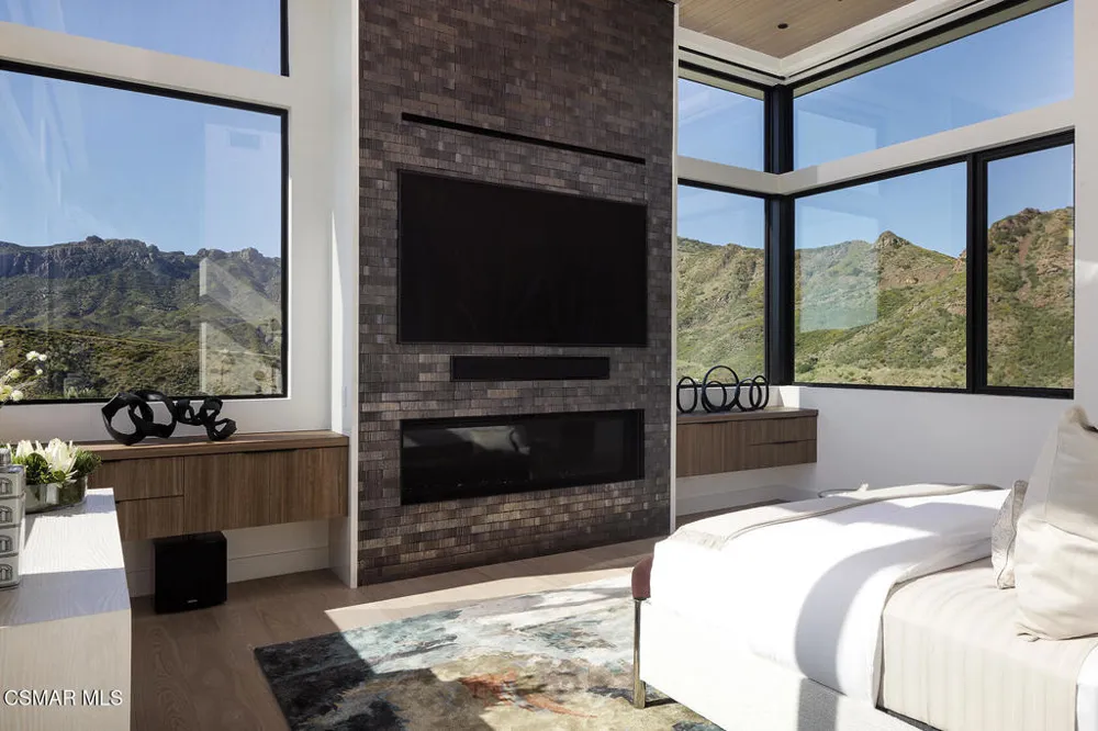 12530 Stagecoach Road Malibu, CA 90265