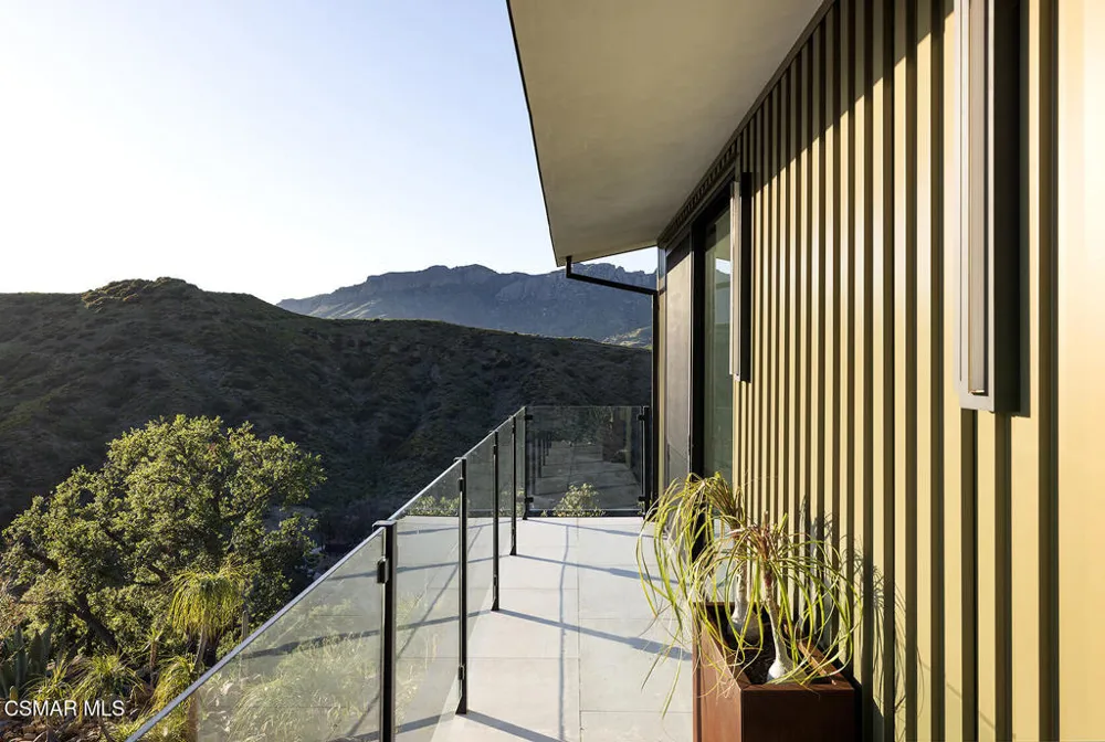 12530 Stagecoach Road Malibu, CA 90265