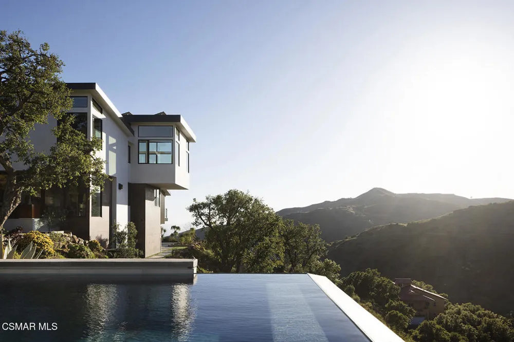 12530 Stagecoach Road Malibu, CA 90265