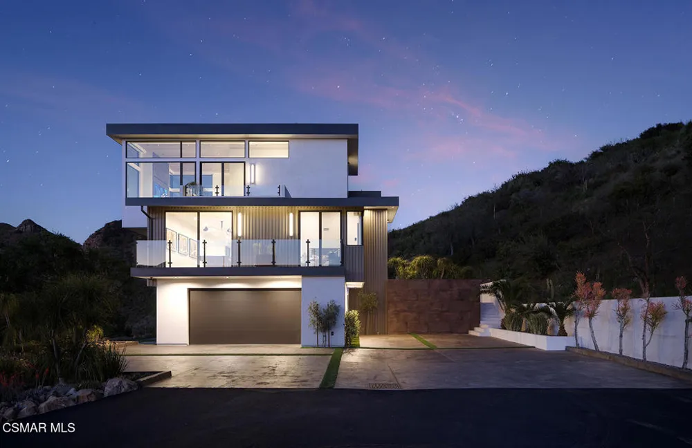 12530 Stagecoach Road Malibu, CA 90265