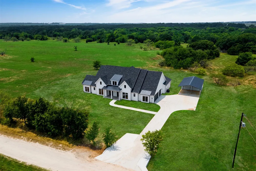 1500 Pop Noah Road Tioga, TX 76271