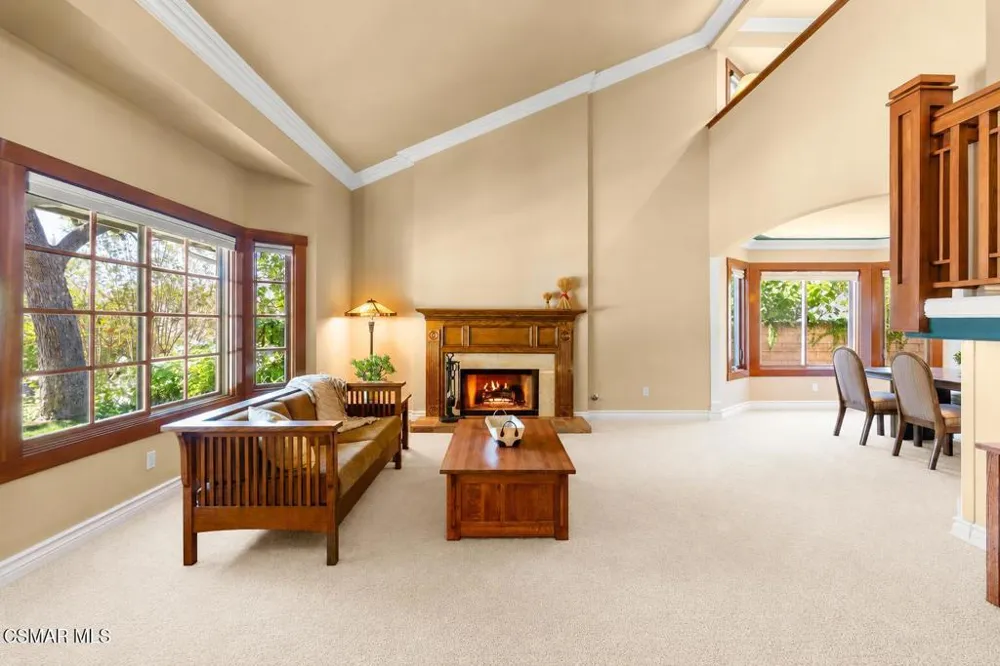 5755 Willowtree Drive Agoura Hills, CA 91301