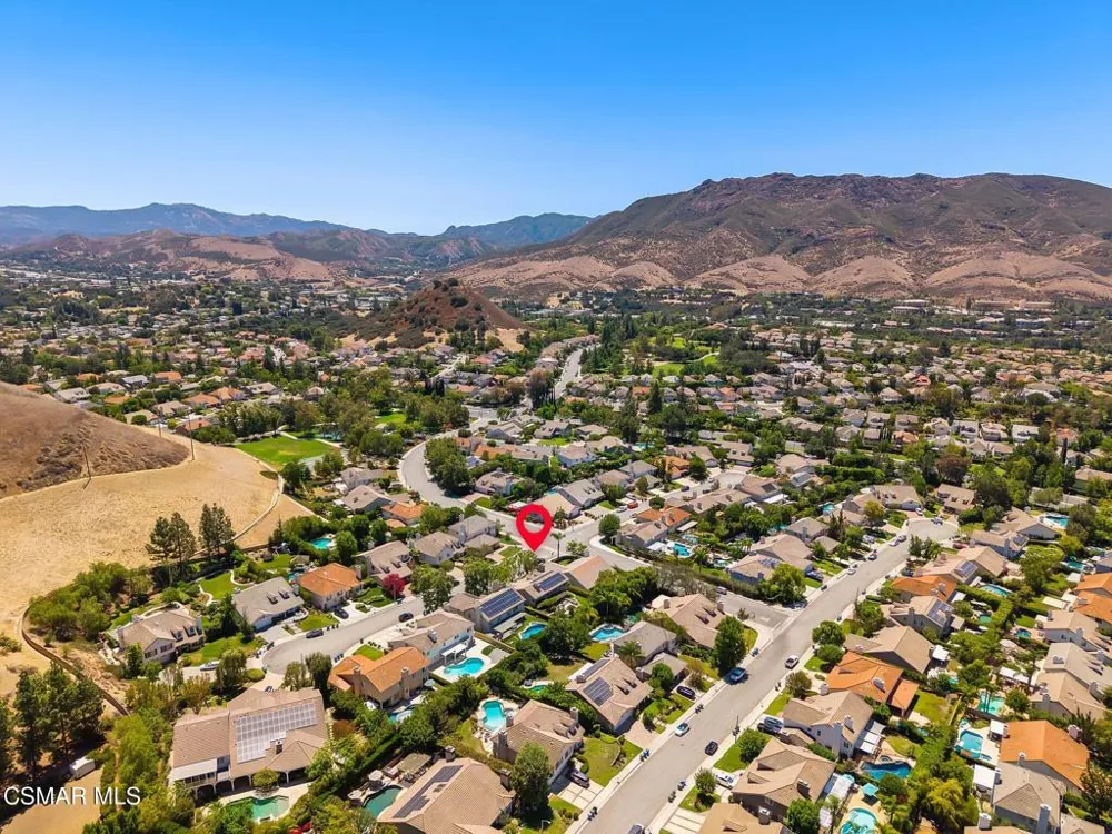 5755 Willowtree Drive Agoura Hills, CA 91301