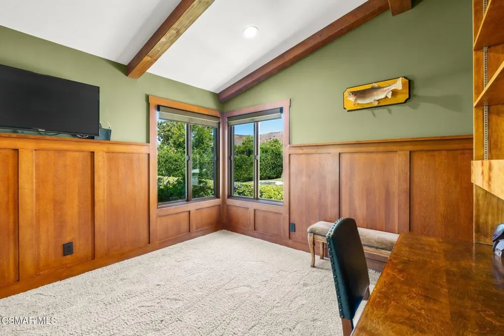 5755 Willowtree Drive Agoura Hills, CA 91301