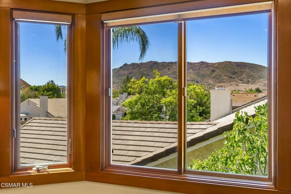 5755 Willowtree Drive Agoura Hills, CA 91301
