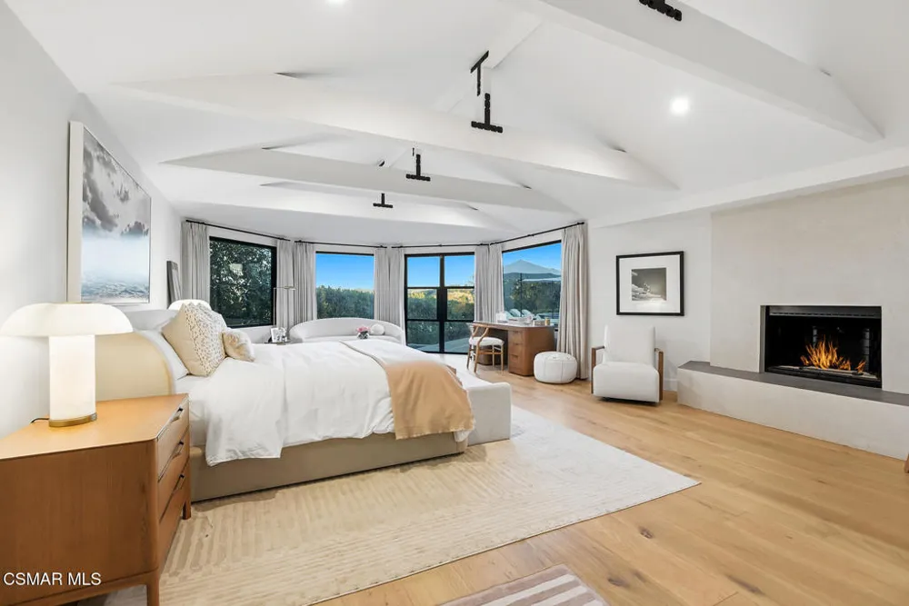 24930 Eldorado Meadow Road Hidden Hills, CA 91302